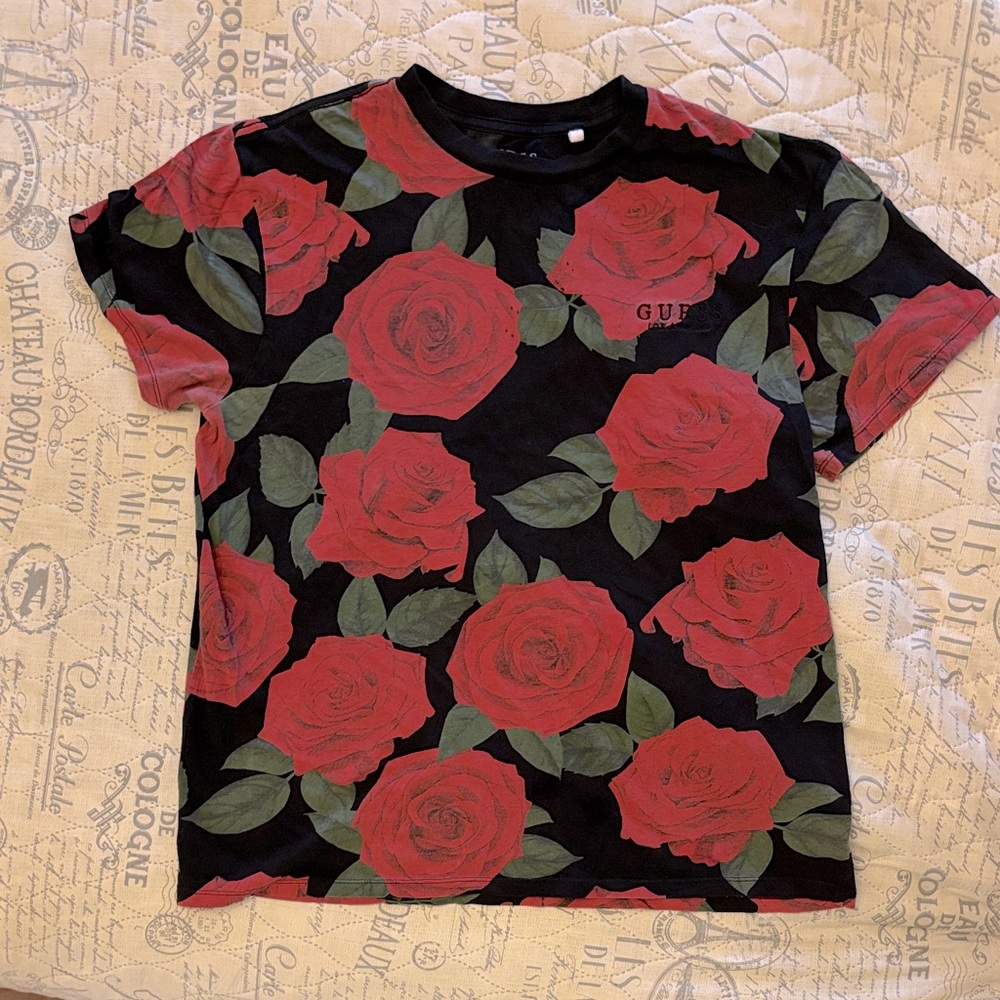 Guess women’s t- shirt